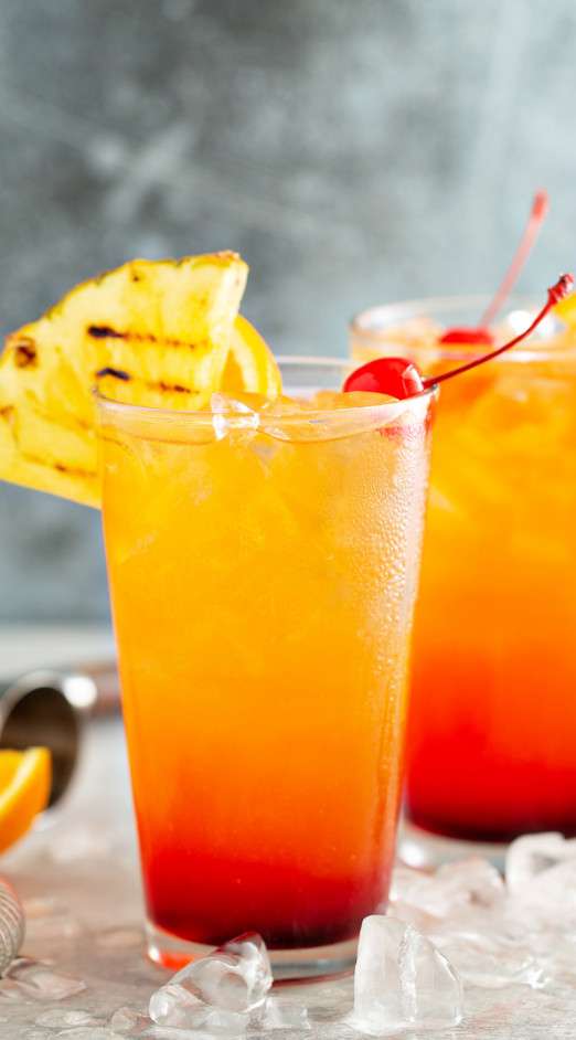 cocktail au jus de fruits et limonade bio