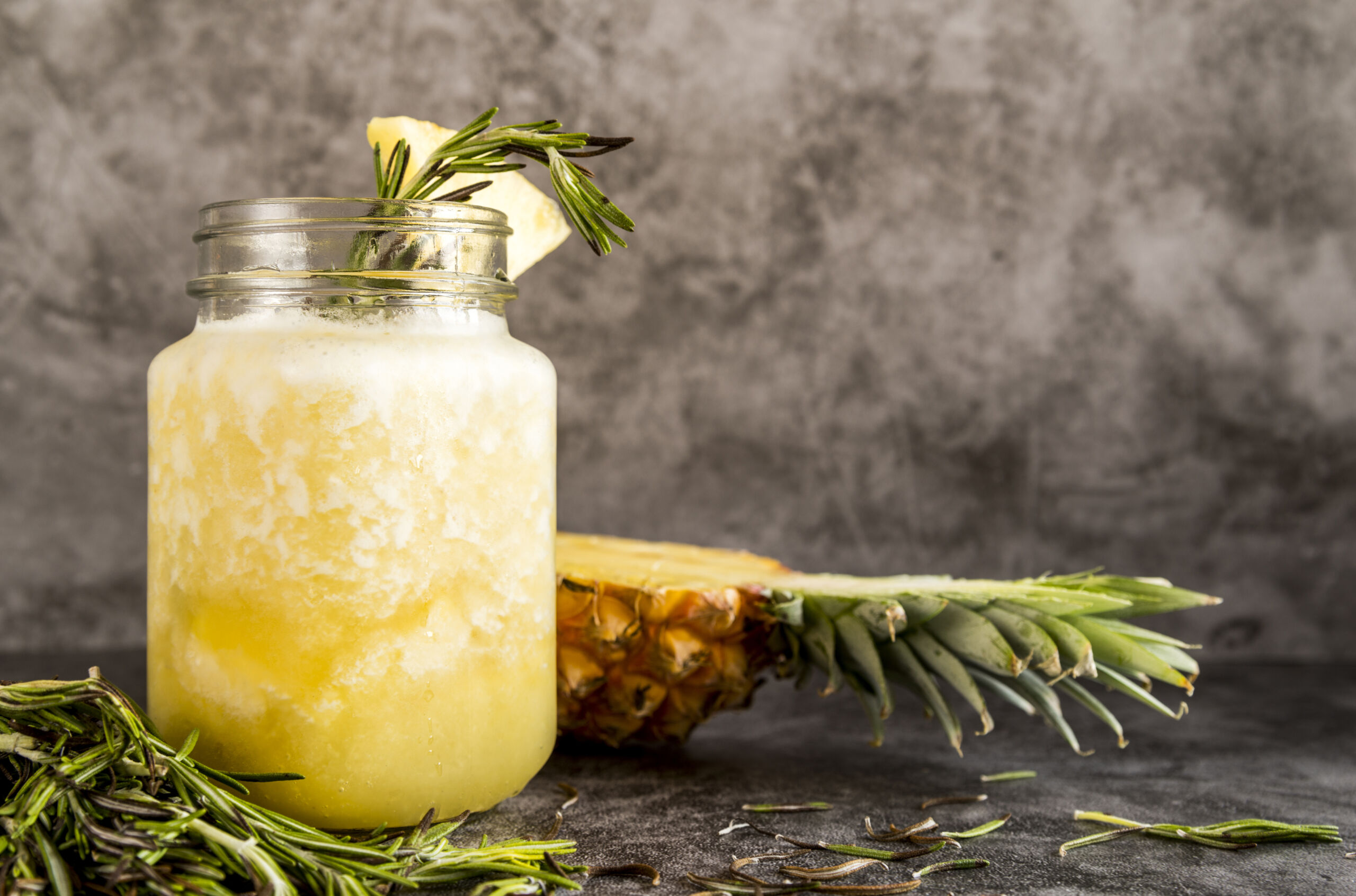 ananas ginger fizz